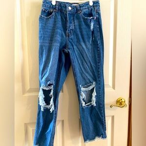 Ripped Boyfriend Jeans